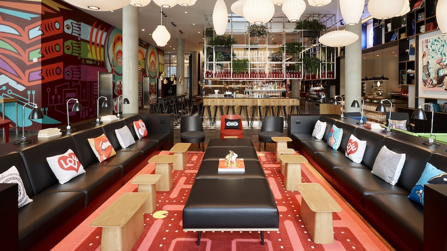 citizenM Seattle South Lake Union