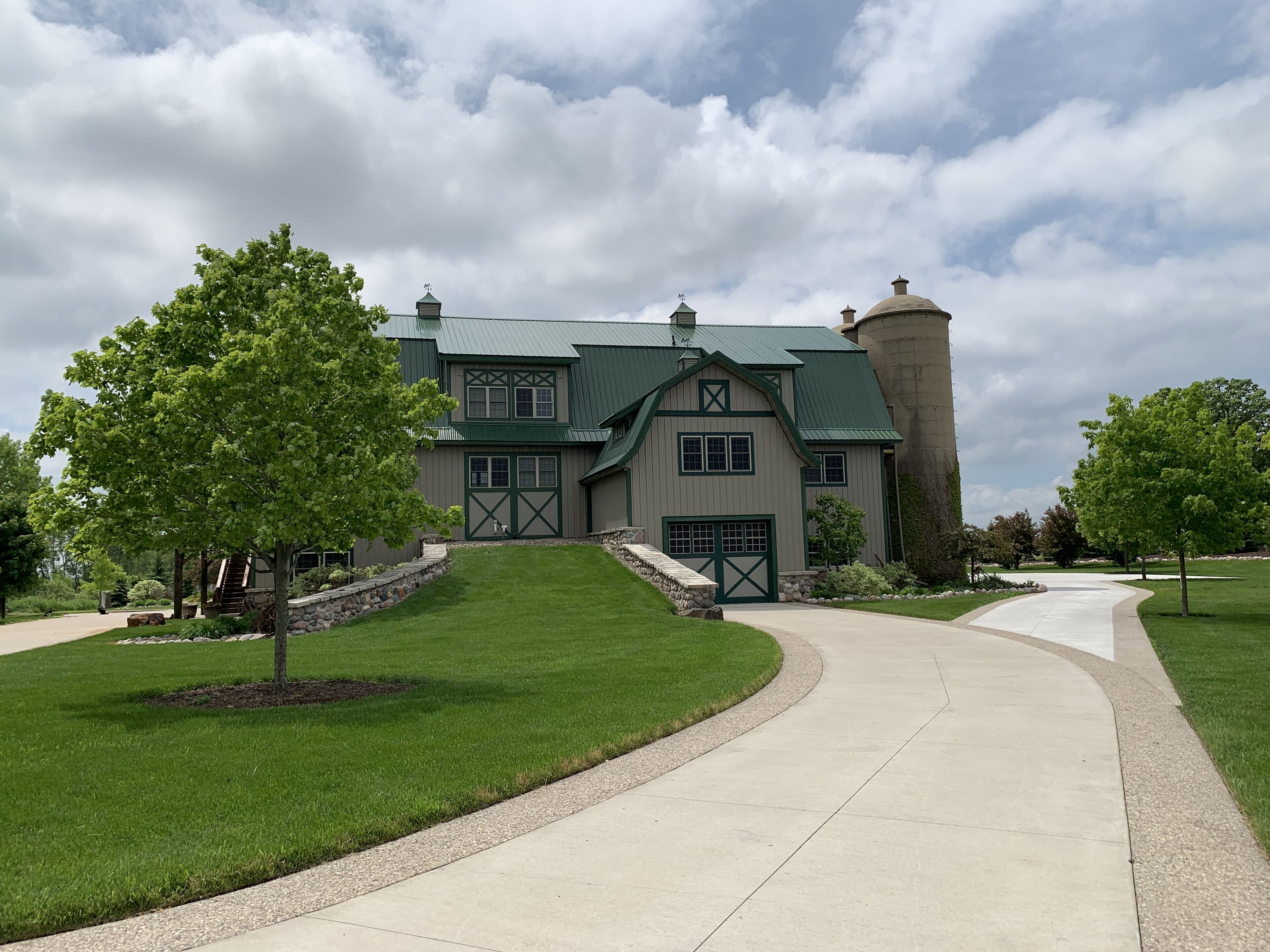 Renovated Barn Stay in Oshkosh, United States