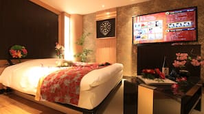 In-room safe, free WiFi