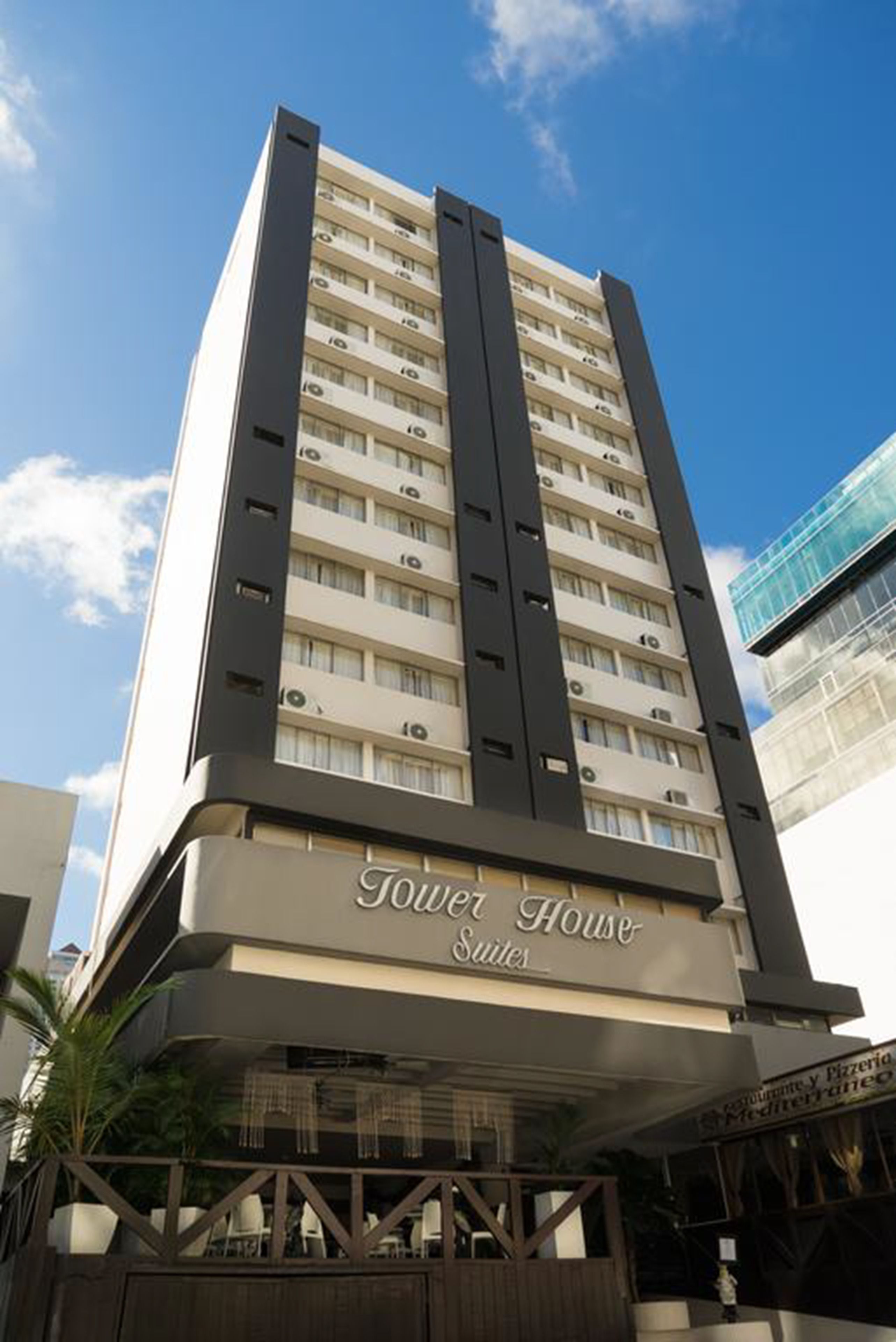 Hotel Tower House Suites in Panama City, Panama