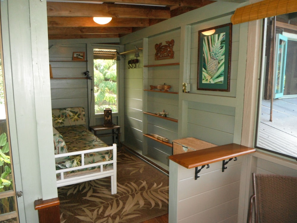 Private Island Style Cottage With Ocean View And Tropical Garden