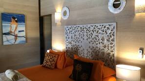1 bedroom, in-room safe, individually decorated, individually furnished