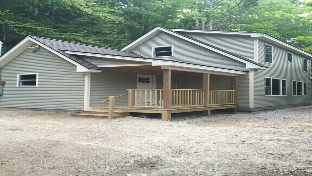 New Construction 4 season Killington VT Ski House on Lake Amherst okemo