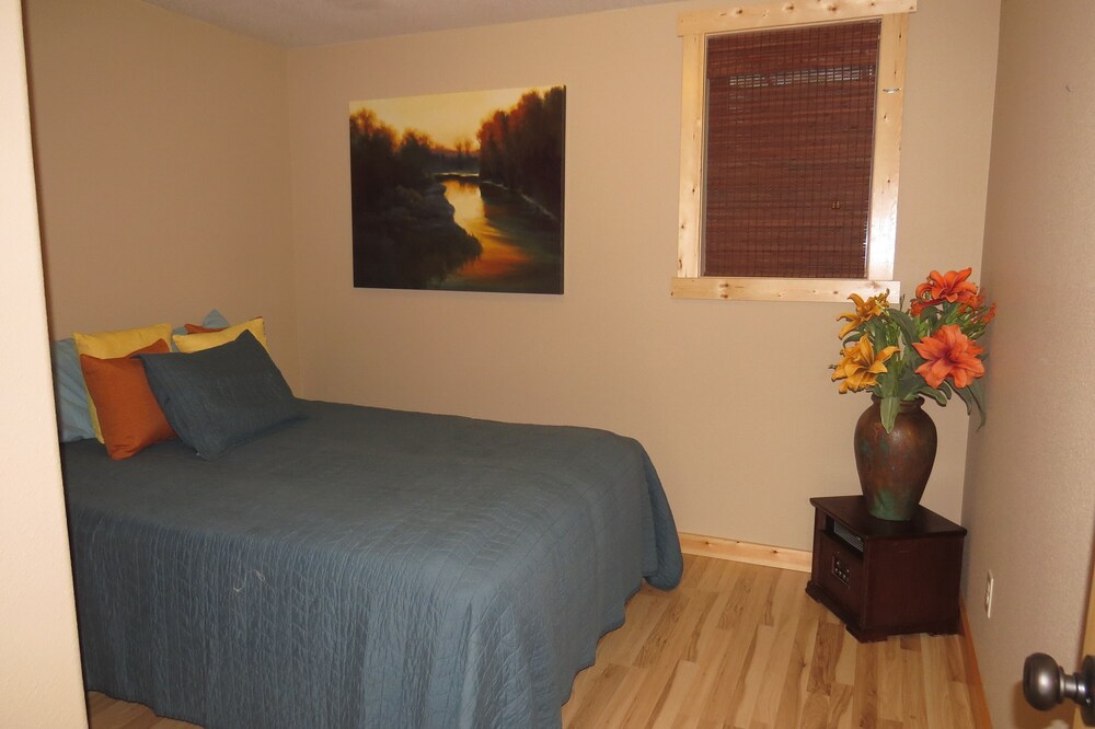 Pickeral Lake SD Cabin For Rent, Grenville SD in Grenville Best Rates