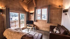 LED TV, fireplace, DVD player