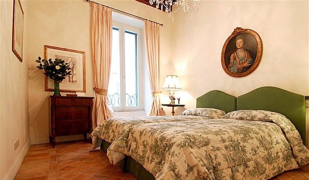 Wonderful 2 Bedroom Apartment In Rome 2019 Room Prices
