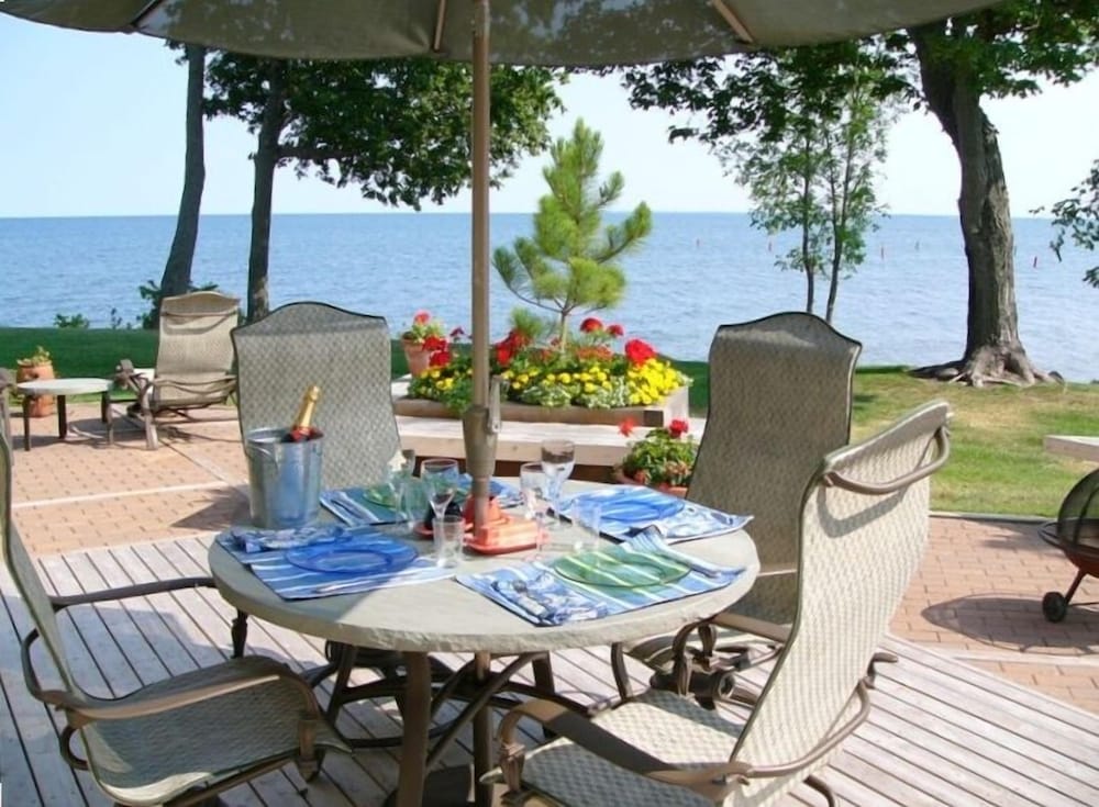 Breathtaking Views of Lake Mille Lacs at Izatys Resort in Milaca, United States