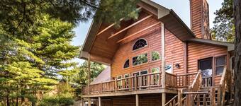 Top Hotels in Wild Rose, WI from $60 | Expedia