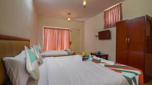 In-room safe, free WiFi, wheelchair access