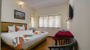 In-room safe, free WiFi, wheelchair access