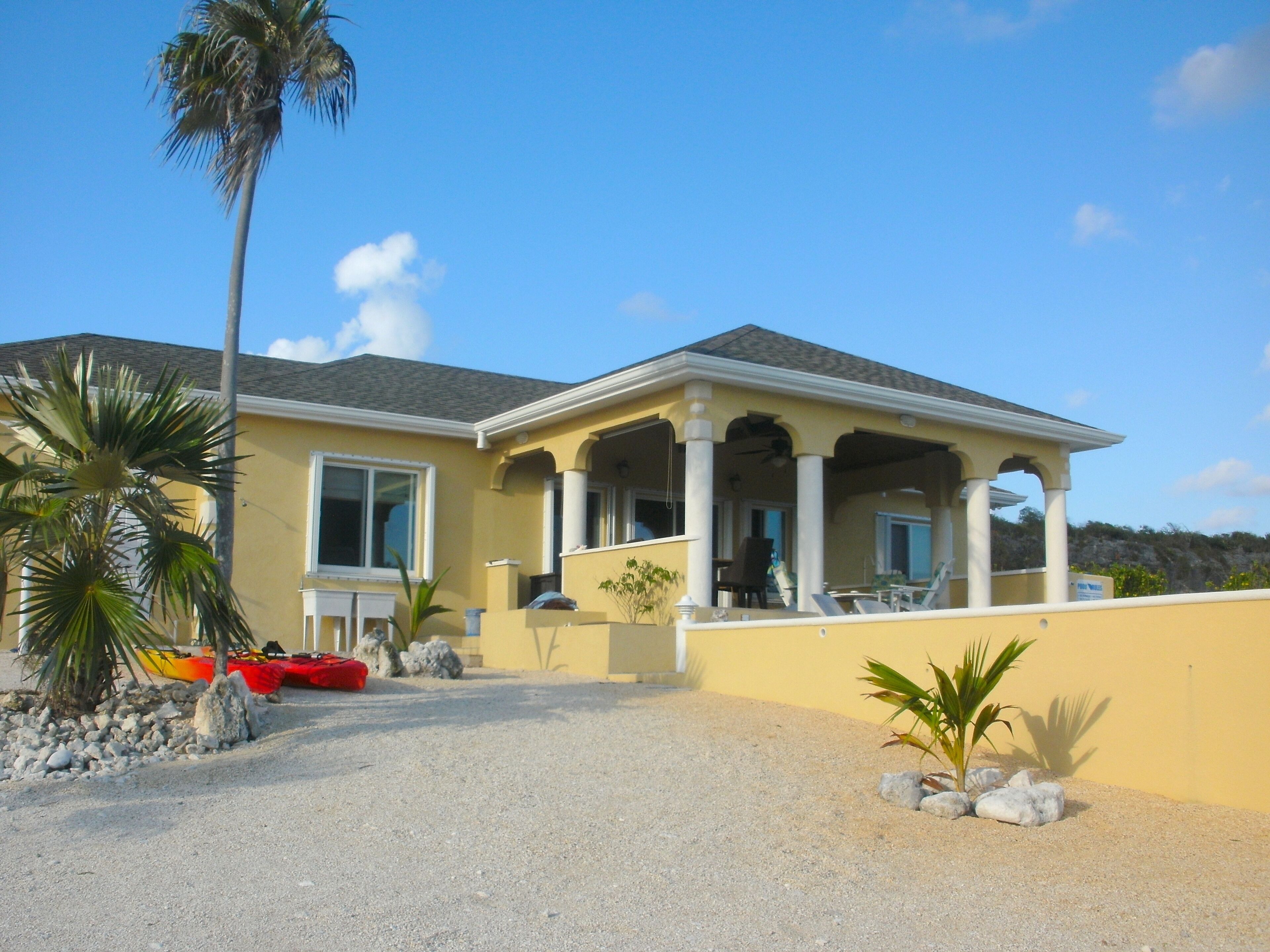 Private Oceanfront Home W/large Lanai and Pool in Tibbett's Turn in Tibbetts Turn, Cayman Islands