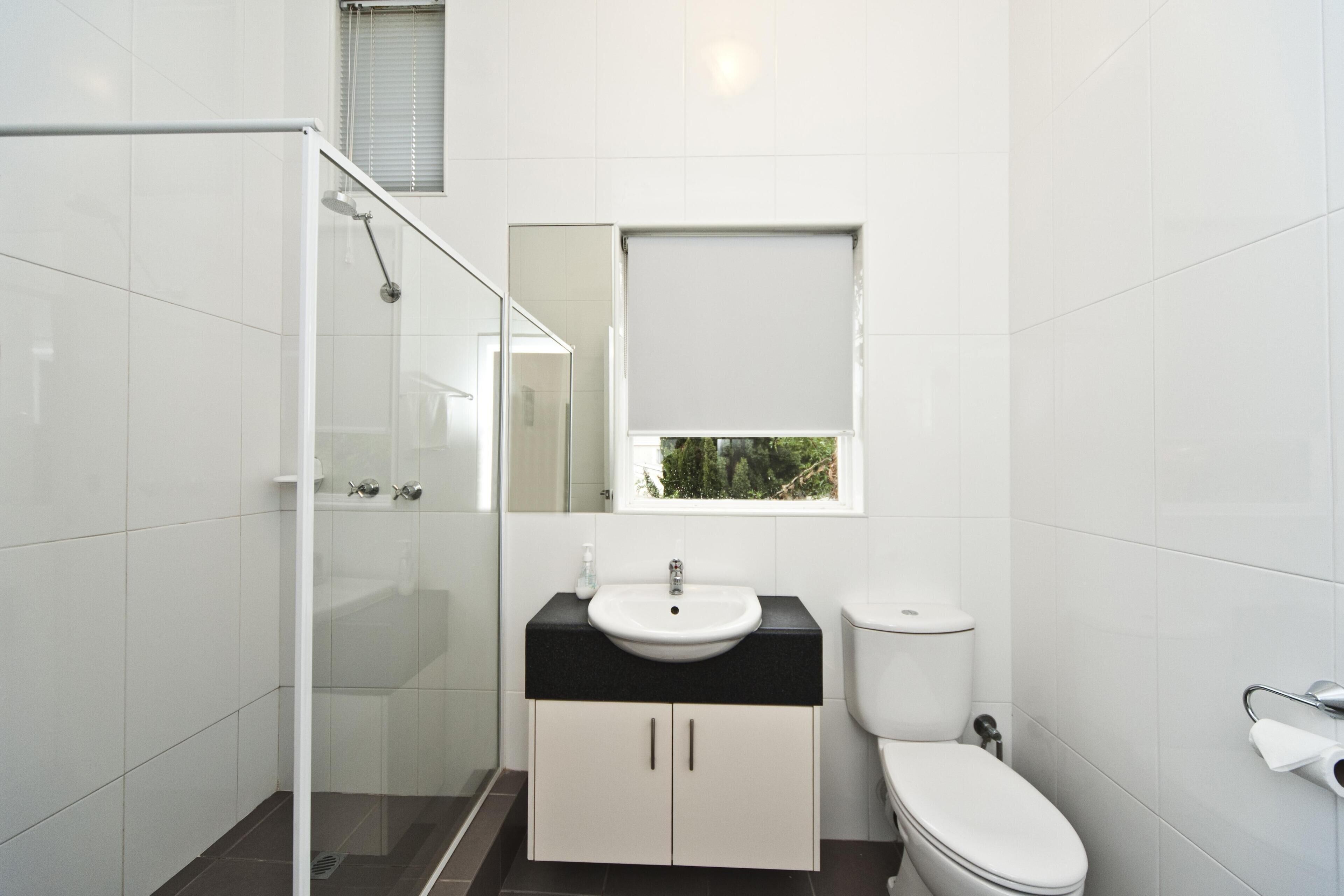 3 Bedroom Accommodation Near to UWA and Hospitals