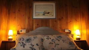 1 bedroom, iron/ironing board, free cots/infant beds, linens