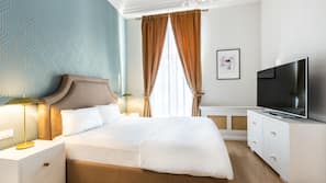 Free WiFi, linens