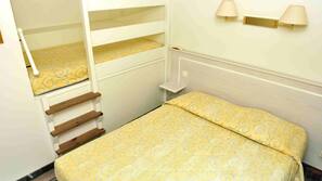 Blackout curtains, free WiFi, linens