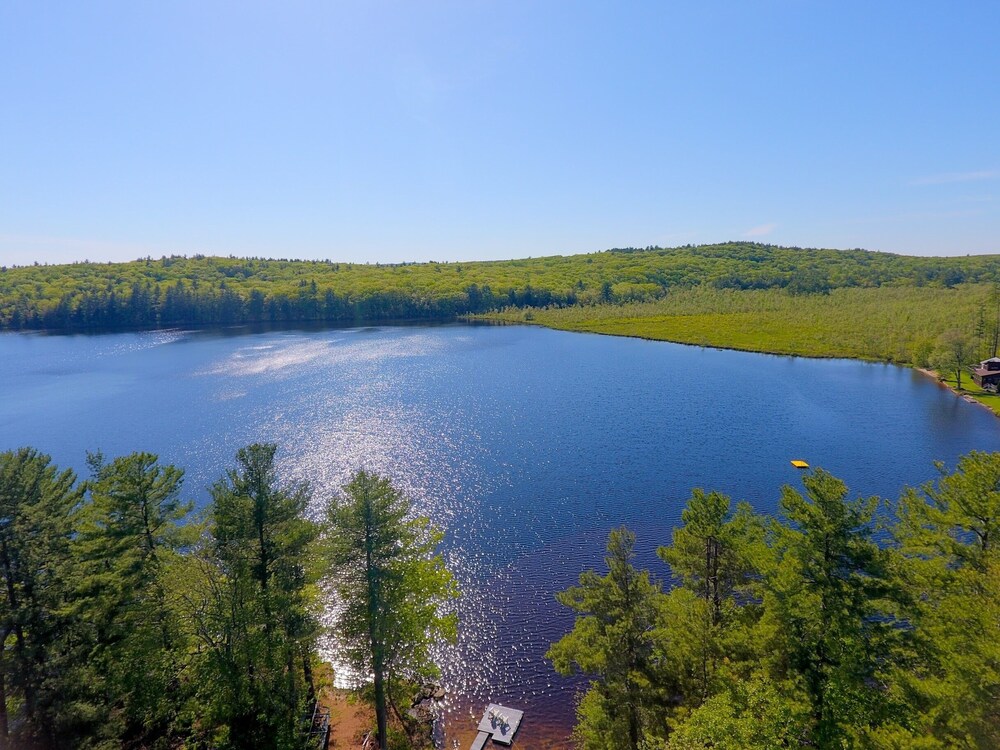 Picturesque Dunbarton Waterfront Cottage in Dunbarton Best Rates