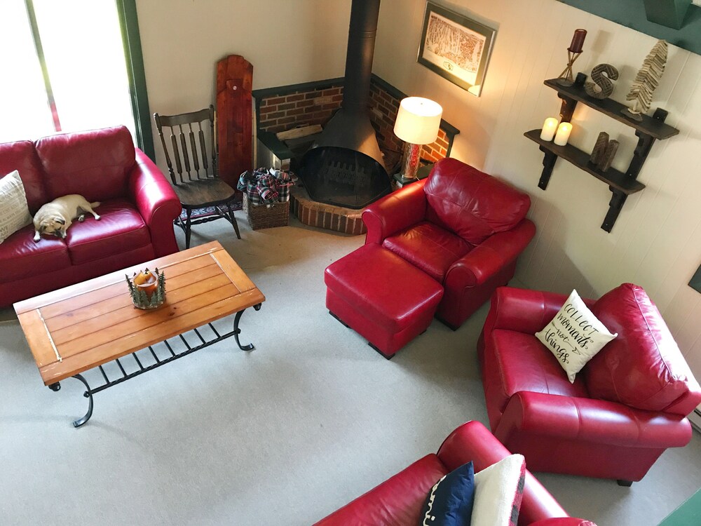 Ultimate Ellicottville Ski Experience Cozy, comfortable and sleeps 17