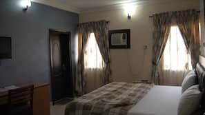 In-room safe, desk, blackout curtains, free WiFi