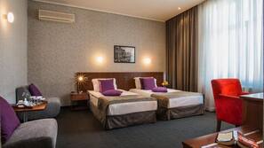 In-room safe, iron/ironing board, free WiFi, linens