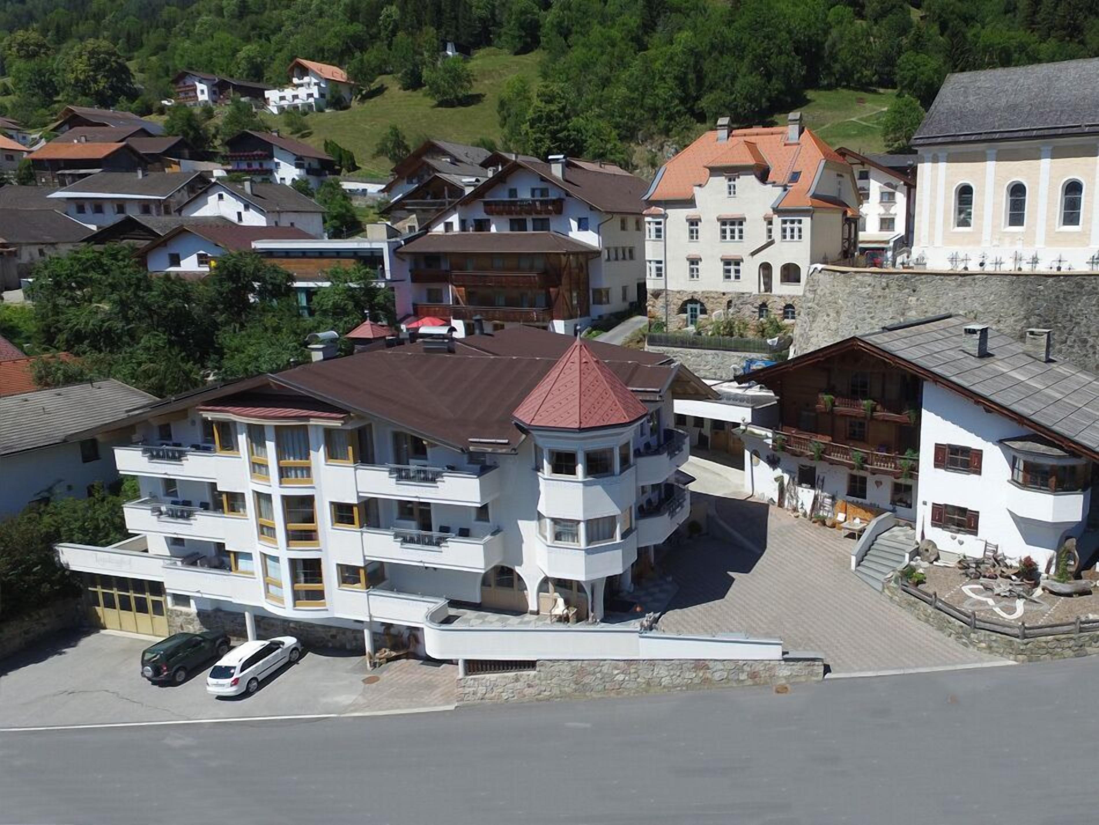 Laudegghof Apart in Landeck, Austria