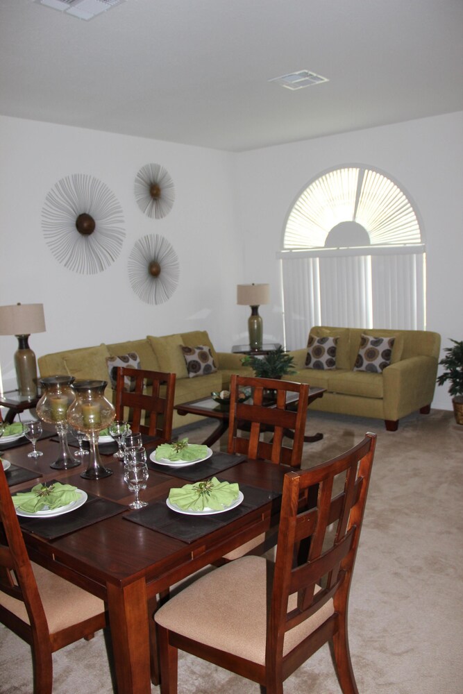 Luxurious Villa near Disney attractions, Davenport, Florida, Free Wi-Fi