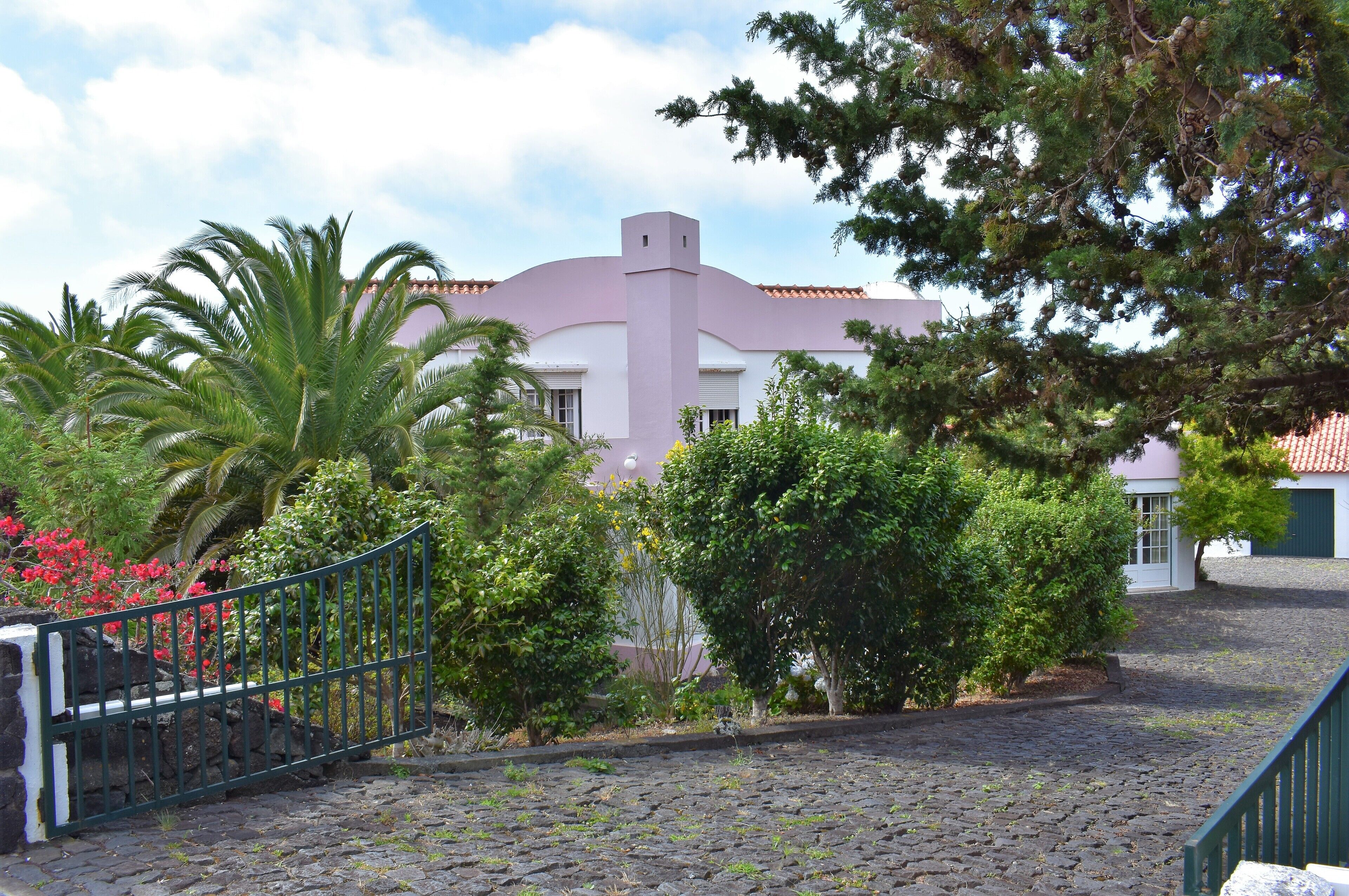 Casa de Rosa, Pico Island, Vila da Madalena, Azores, Portugal - Free Wifi in Madalena in Madalena, Portugal