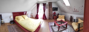 Family Double Room, Multiple Beds | Pillowtop beds, individually decorated, individually furnished