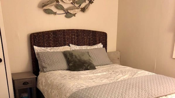 2 bedrooms, WiFi, bed sheets