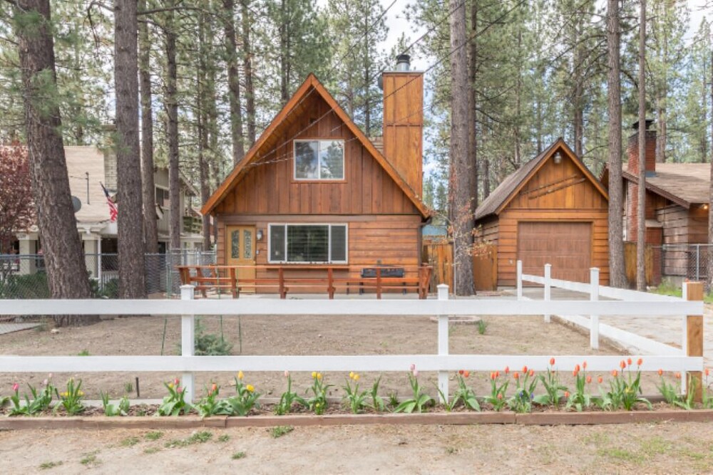 Beautiful Cozy Cabin In The Central Part Of Big Bear 2019 Room