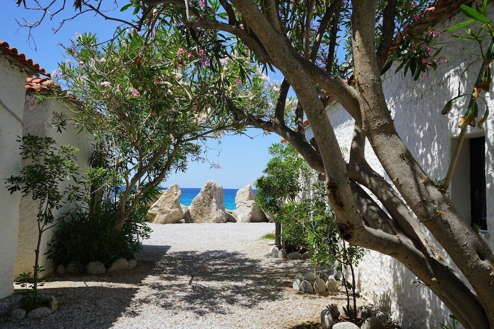 Villaggio Paradiso Del Sub In Zambrone Hotel Rates