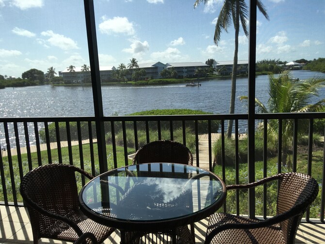 pine island country club jobs