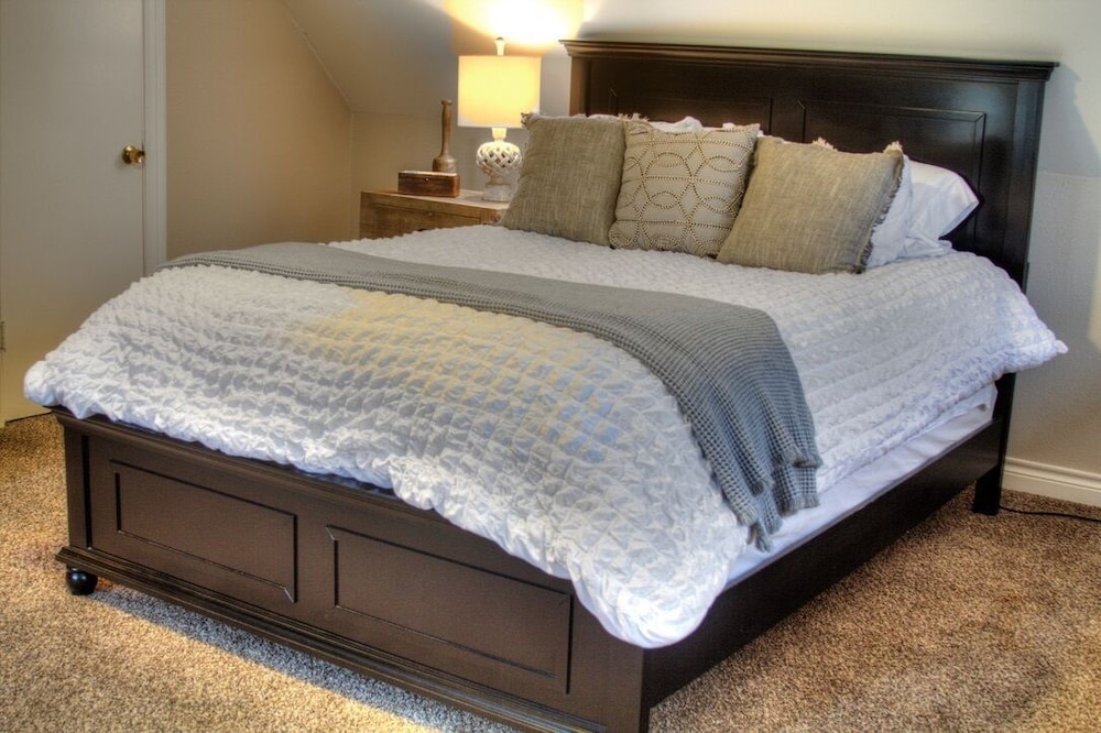 Private Suite in Downtown Montgomery Montgomery Vrbo