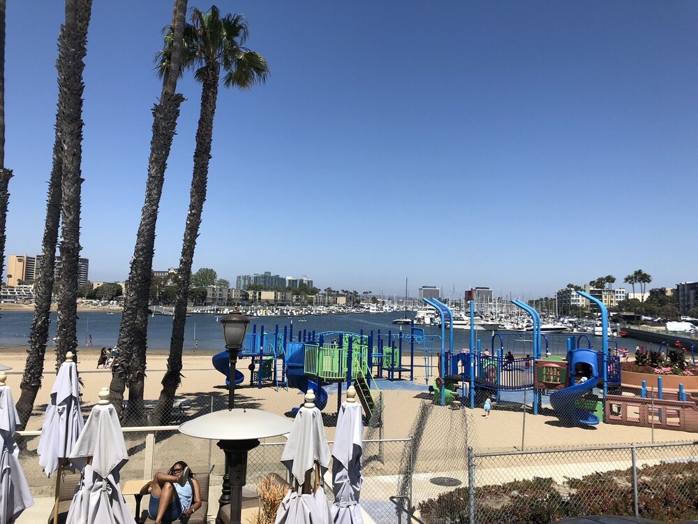 Breathtaking Beach Apartment in Marina Del Rey/ Venice beach