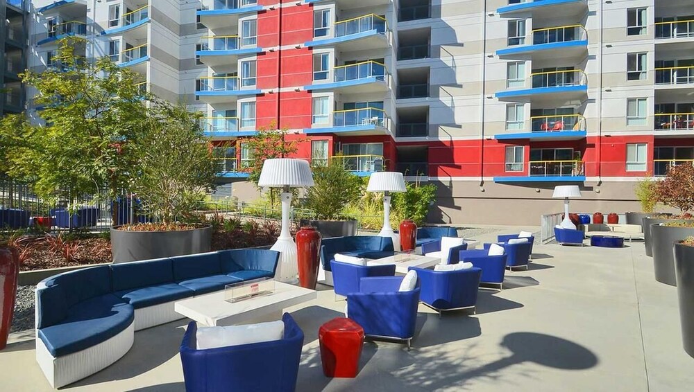 Breathtaking Beach Apartment in Marina Del Rey/ Venice beach