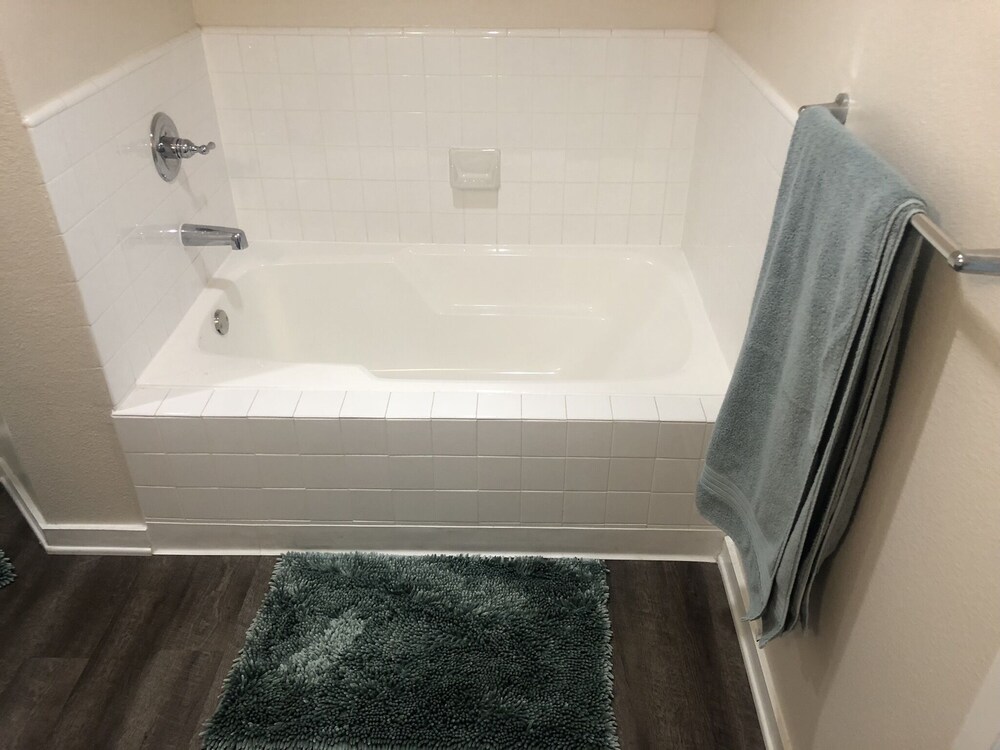 Breathtaking Beach Apartment in Marina Del Rey/ Venice beach