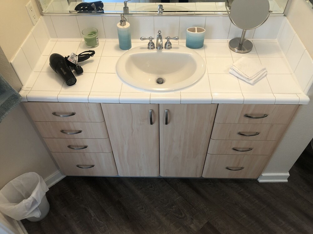 Breathtaking Beach Apartment in Marina Del Rey/ Venice beach