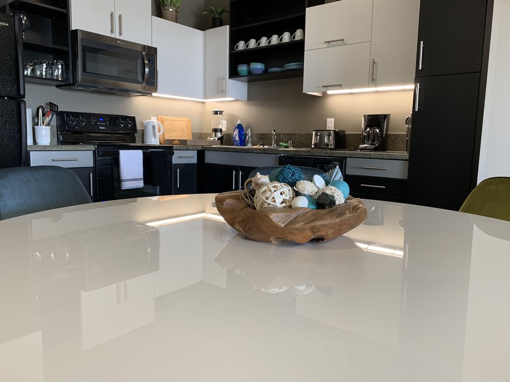 Breathtaking Beach Apartment in Marina Del Rey/ Venice beach