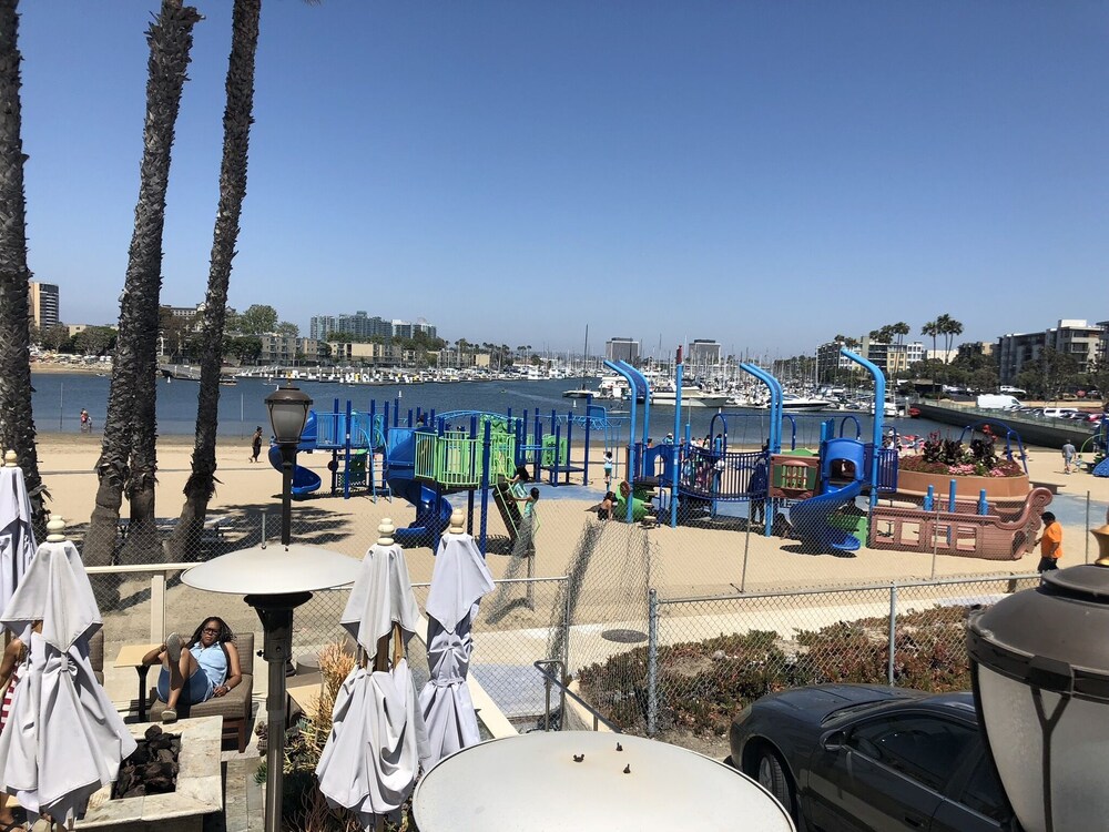 Breathtaking Beach Apartment in Marina Del Rey/ Venice beach