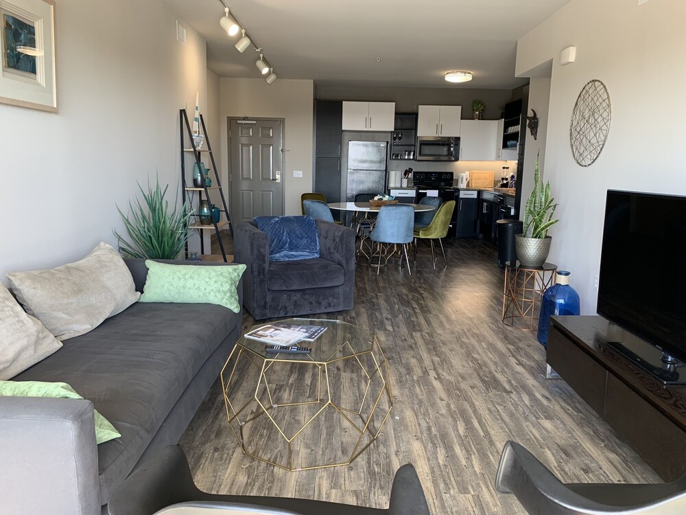 Breathtaking Beach Apartment in Marina Del Rey/ Venice beach