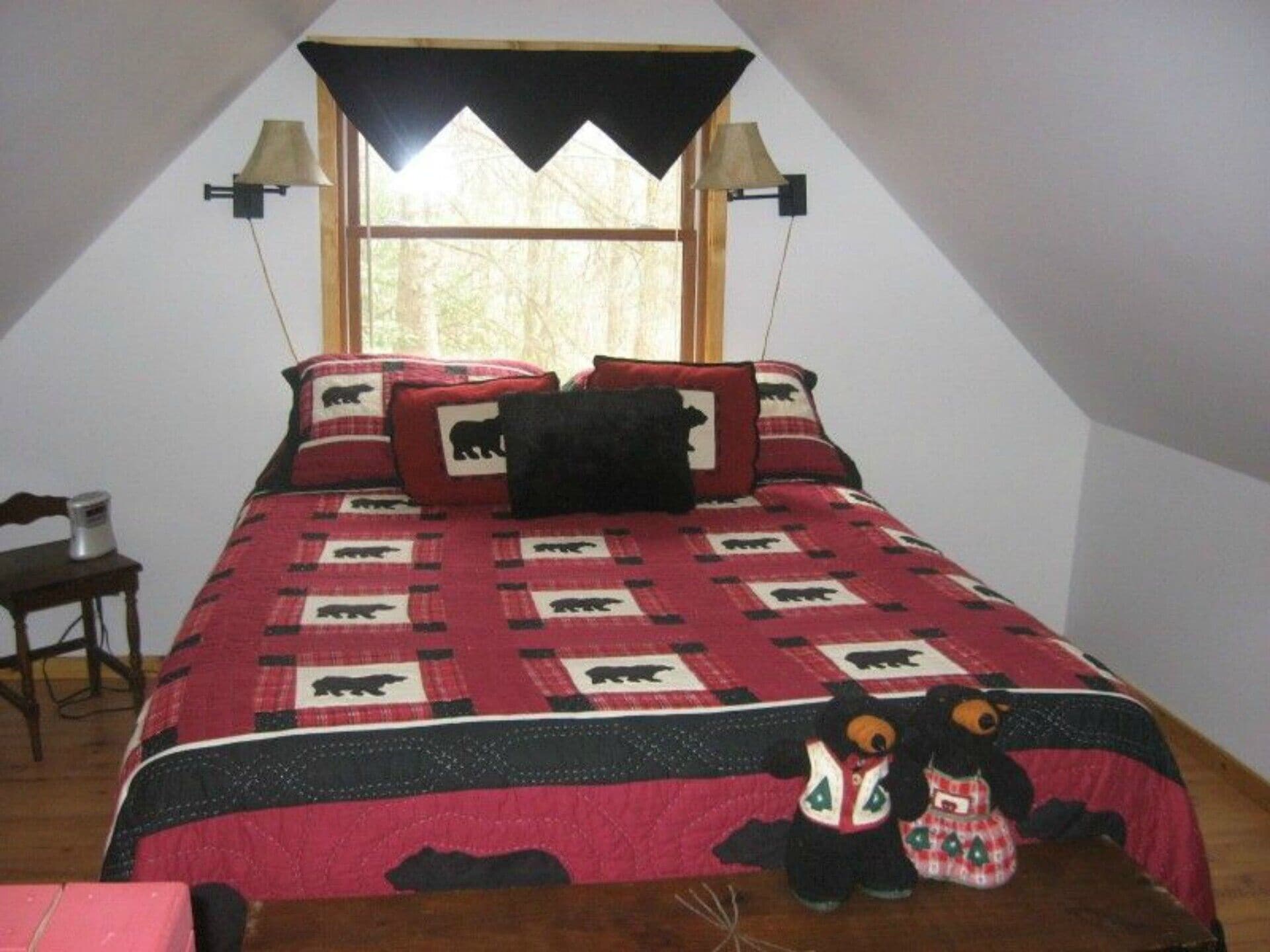 Cozy Cabin at a GREAT price***** in Cherokee, United States