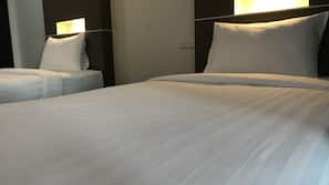 Minibar, desk, soundproofing, free WiFi