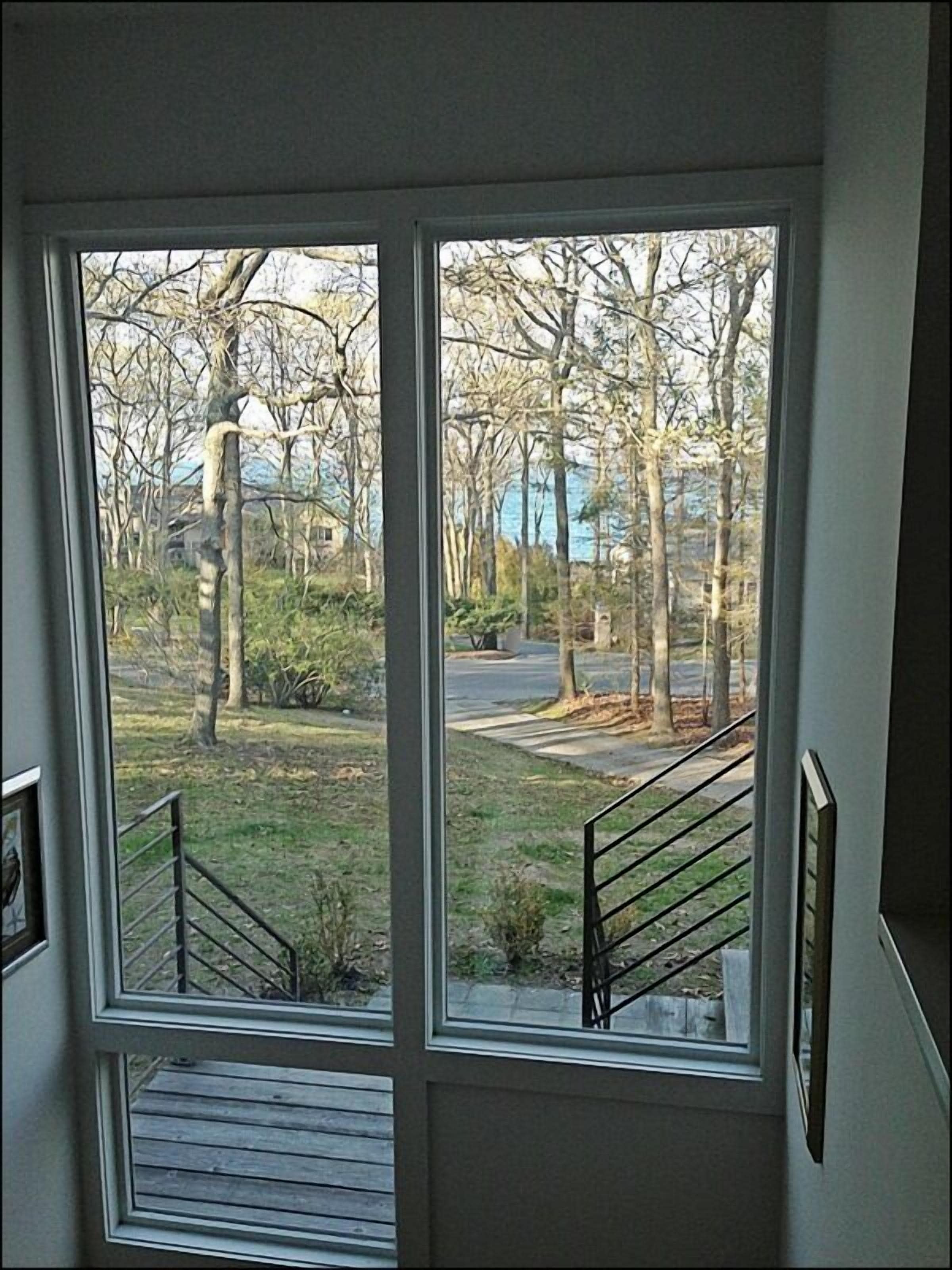 Beach Front, Renovated Summer Home in Picturesque Island in Shelter Island Heights, United States