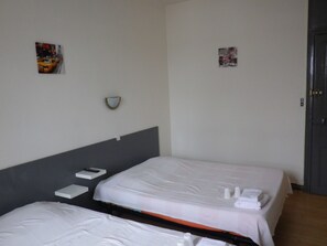 Quadruple Room | Free cribs/infant beds, free WiFi, bed sheets