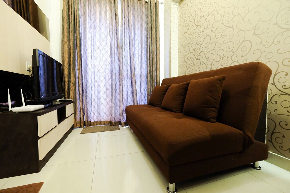 Homey Westmark Tanjung Duren Apartment Near Taman Anggrek