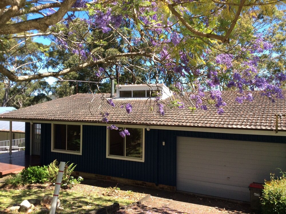 Amaroo On The Waterfront