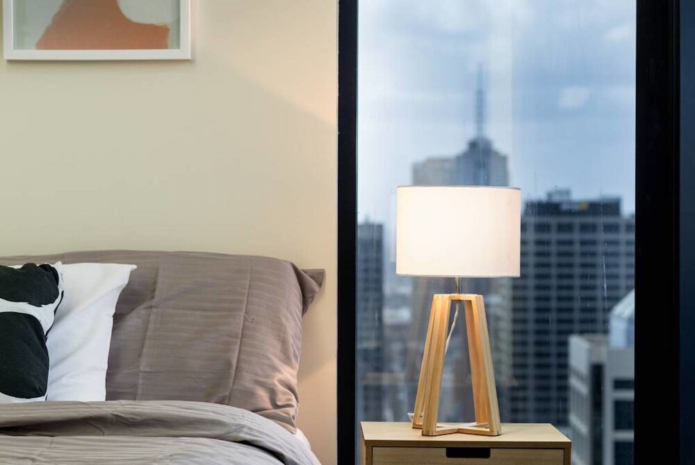 DreamHost Apartments at Collins