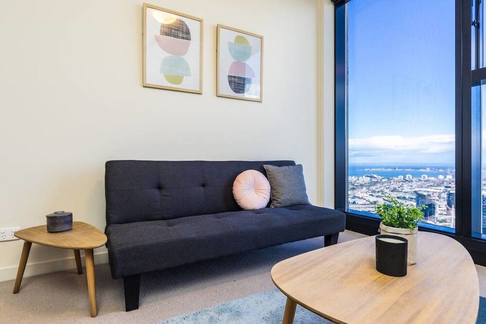DreamHost Apartments at Collins