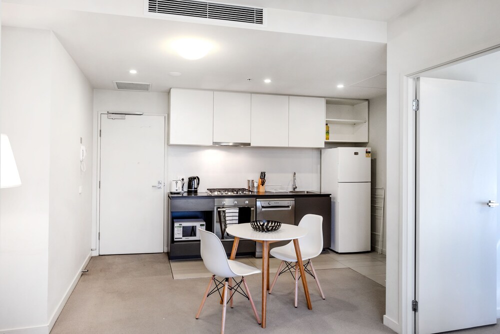 DreamHost Apartments at Collins
