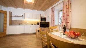 Oven, stovetop, dishwasher, highchair