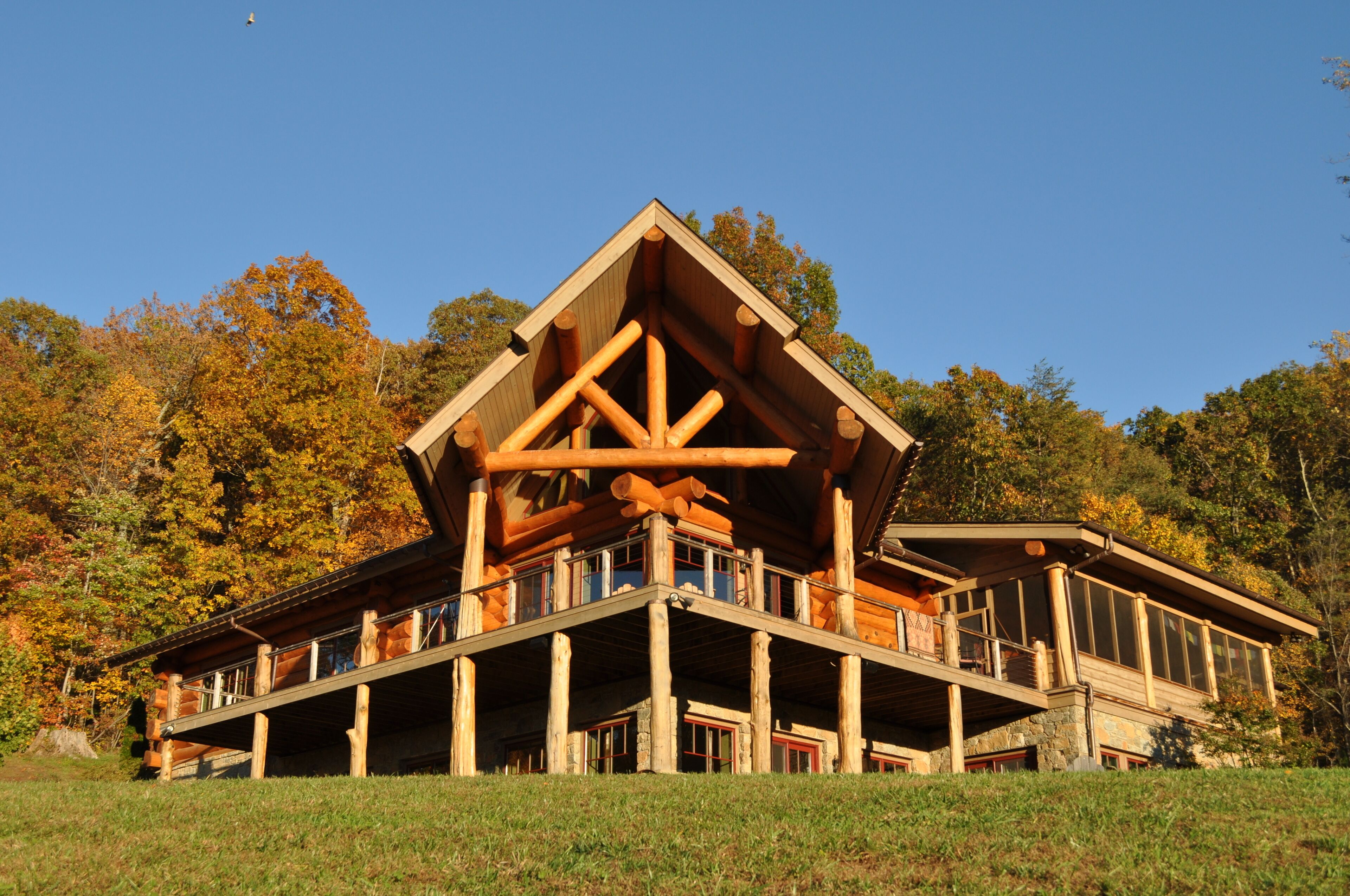Old Rag View Horse Farm With Log Lodge and Treehouse in Charlottesville, United States
